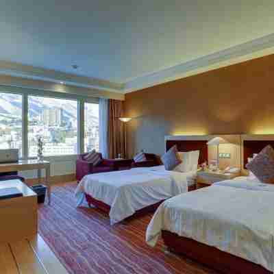 Parsian Azadi Hotel Rooms