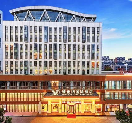 Vienna International Hotel (Tangshan Laoting Jingtanggang Branch）) Hotels in Laoting County