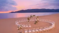 Pullman Lombok Merujani Mandalika Beach Resort - Romantic