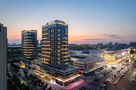 Lavande Hotel (Dongying Wuyue Plaza Huanghe International Exhibition Center) Отели рядом с достопримечательностью «Dongying Botanical Garden»