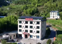 雅閣居民宿