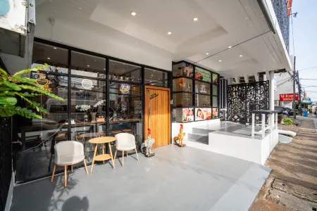 ZJ House(Phuket Town) Отели рядом с достопримечательностью «Jian wanich pier»