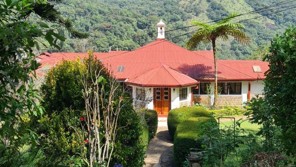 Meena Ella Colonial Holiday Bungalow