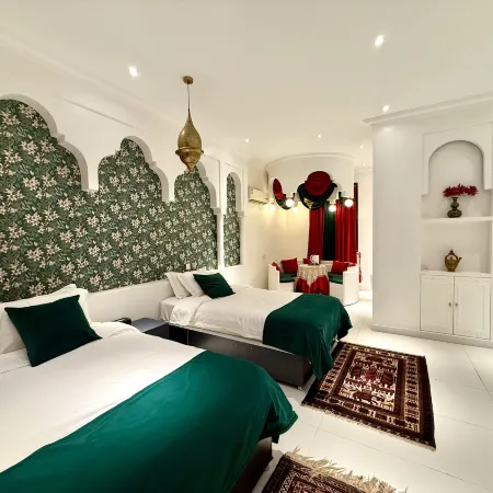 Silk Road Lodges