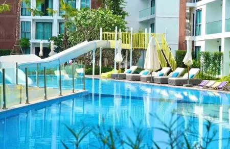 The One Two-Bedroom Two-Bedroom Family Suite by Central Festival Отели рядом с достопримечательностью «Zen Paradise Chiang Mai Villa»