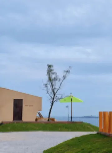 見山礁石懸崖觀海民宿（月亮灣店） 鄰近惠安月亮灣沙灘的酒店