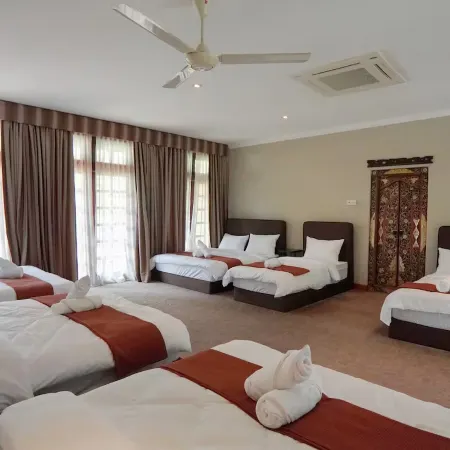 30P Luxurious Balinese Villa