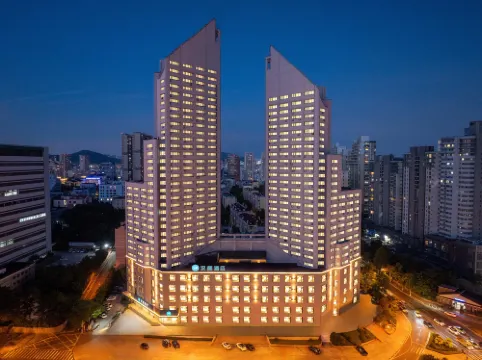 漢庭酒店（青島五四廣場萬象城店）