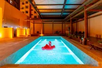 Dunhuang Moshang Yunqi Homestay (Dunhuang Night Market) - สระว่ายน้ำส่วนตัว