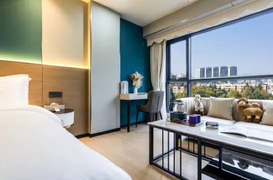 棲遊季酒店（惠州大亞灣萬達廣場店）