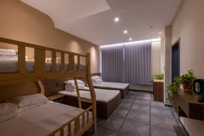 Xigua Homestay Hotels near Northeast All Day Mall