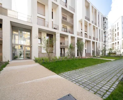 Modern apartment -1BR- 4P- Montreuil Hotels near Parc des Beaumonts