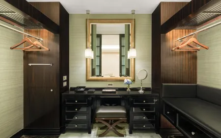 The Peninsula Shanghai Отели в г. Шанхай