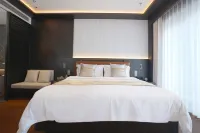 Deep Hot Spring Hotel