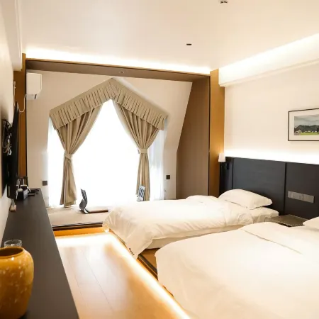 Baoshan Yujia Hotel