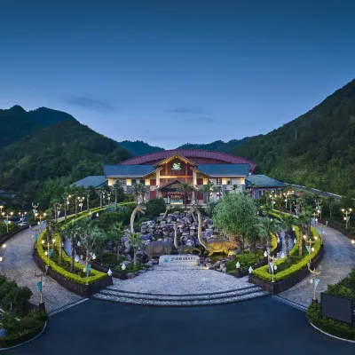 Hengdian World Studios Mengquangu Hot Spring Resort Hotel 貴州花渓周辺のホテル