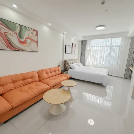 Yulong YunShe YOSO Homestay (Wenbin Real Estate Business Center)