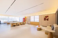 Yizhi Hotel (Luohe Linying) Hotels near Site of the Zunyi Conference