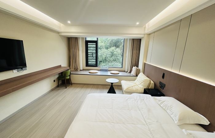 E Fang Homestay (Chizhou High-Speed Railway Station Pingtian Lake Scenic Area)