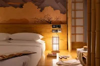 Zaixu Manju (Guanshanhu District International Ecological Conference Center Subway Station)