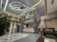 Mingting Grand Hotel (Lufeng Nantang Town)