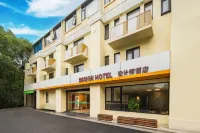 Designer Hotel (Shanghai Hongqiao Hub Yinggang East Road) Hotels in Hongqiao Transportation Hub Surrounding Area