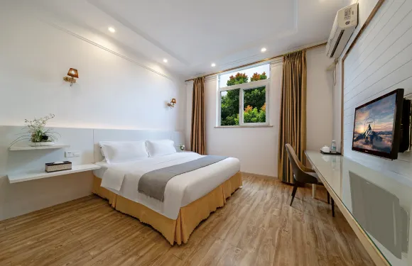 成都新歐尚商務酒店（郫縣西站店）