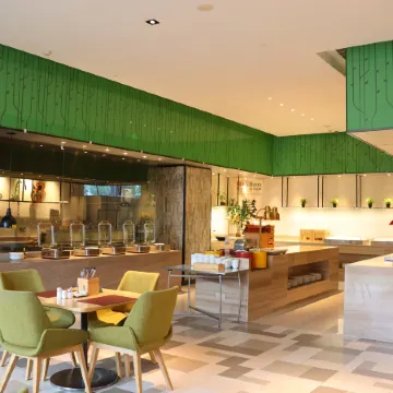 Hilton Garden Inn Xi’an Hi-tech Zone Отели рядом с достопримечательностью «Xi'an Jiaotong University No.1 Affiliated Hospital Chang'an Hospital»