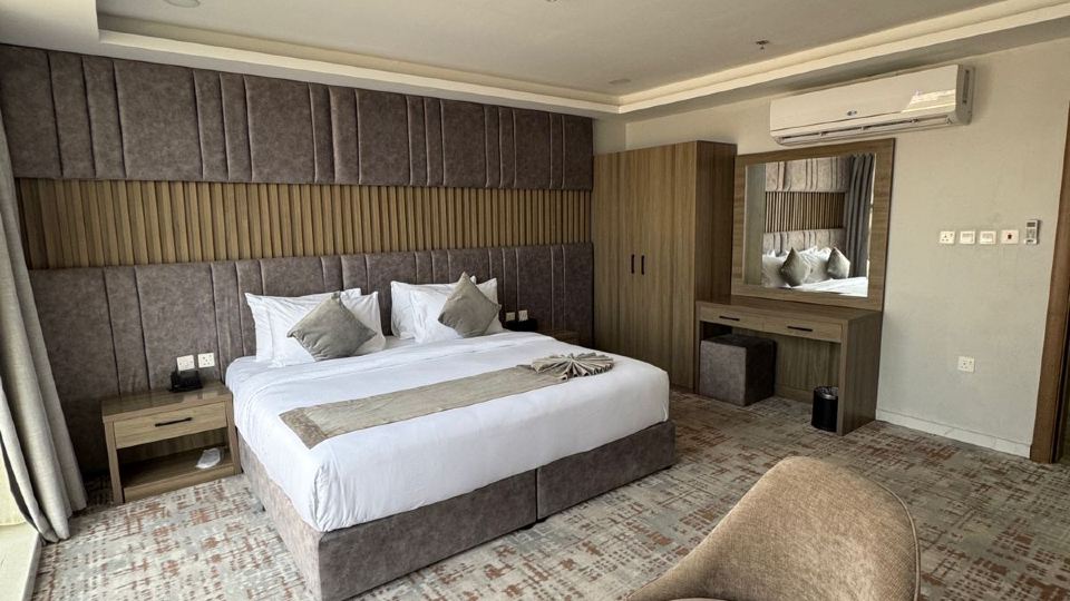 Sweet Land Hotel