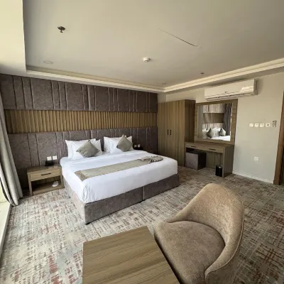 Sweet Land Hotel Hotels near The old Emirate Palace in Umluj