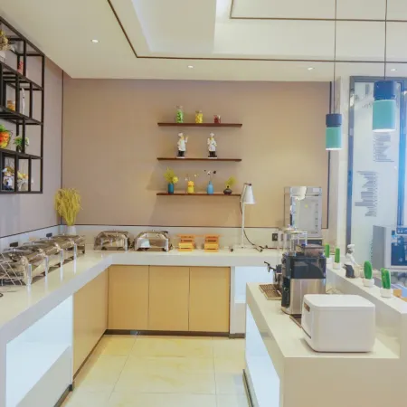 City Comfort Inn hotel (Zhanjiang Haibin Park Guanhai Gallery)