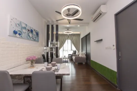 My Trip & My Stay V Residence (Sunway Velocity) Hotels near Masjid Jamek Alam Shah