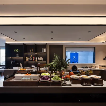 Blue Geometric Hotel Отели рядом с достопримечательностью «Народная больница Синьцзяна»