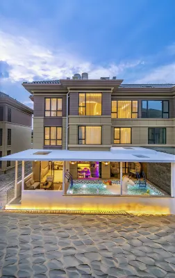 Sushu · Swimming Pool Holiday Villa · Luxury Vacation Boutique Stay (Guanyin Faji) - Kolam Renang