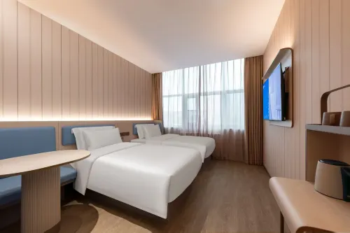 Homeinn Aifeel Hotel (Hohhot Horinger Mengniu Industrial Park Shida Shengle Campus) - Parking