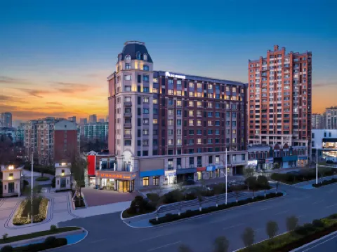 Vienna Hotel (Chengyang Wanxianghui Store) Hotels in Qingdao