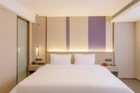 Blue Dot E-Sports Hotel (Shaoyang High-Speed Railway Station Weiyuan Square Branch） - Esports