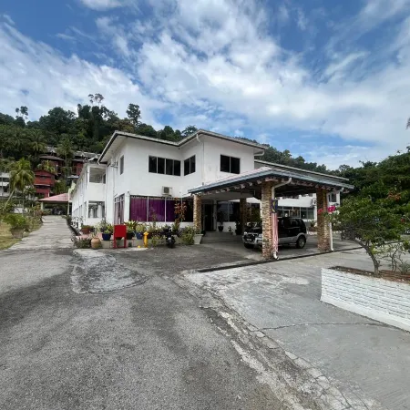 Collection O Analisa Beach Resort Отели рядом с достопримечательностью «Foo Lin Kong Temple»