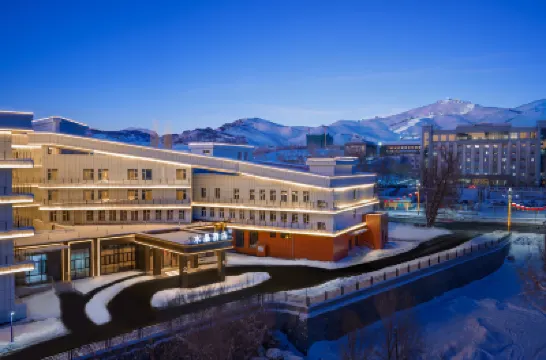 賽里木湖桔子水晶飯店 博樂住宿飯店