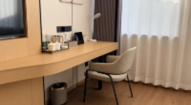 Tieling Jinfeng Wenquan Resort Hotel