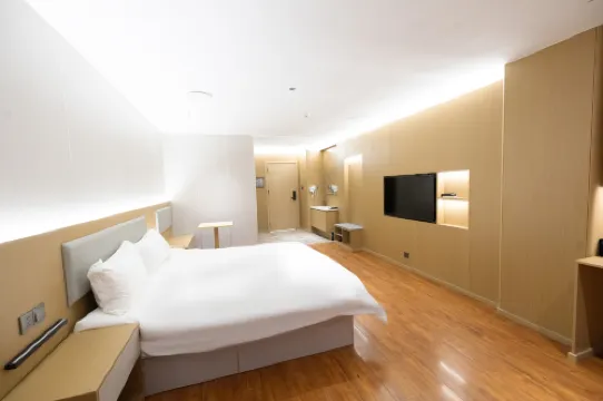 Dehui Sky City Business Hotel