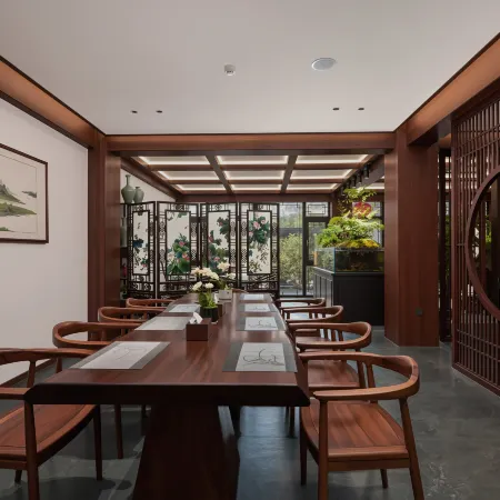 Millennium City Park West Garden No. 3 Homestay (Wansui Mountain Wuxia City)