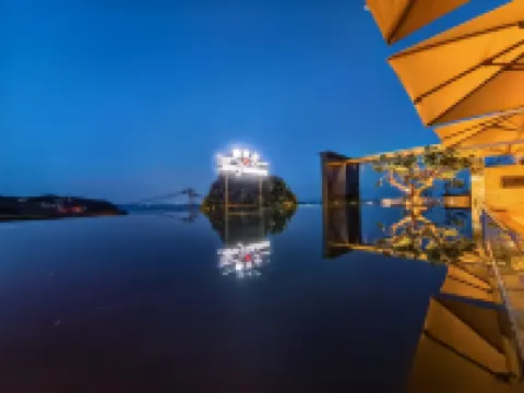 鶴吉川温泉ホテル 真鶴のホテル