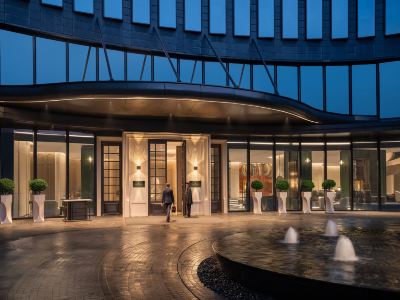 InterContinental Hangzhou Wulin by IHG