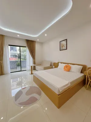 Moonstone Homestay and Cafe - Vinhomes Ocean Park 2 Hotels in 