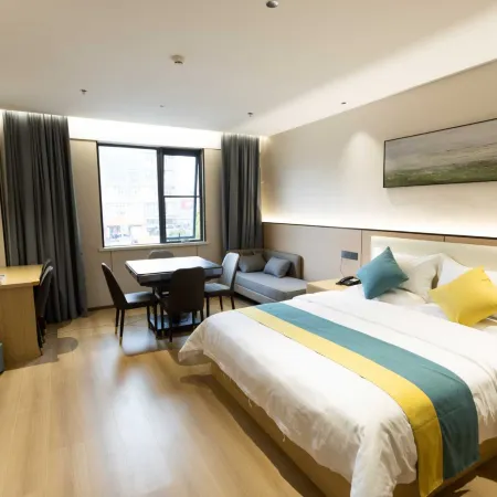 Huating Hotel (Xuyi Kejie)