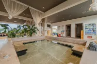 Mile Huquan Shuixiang Haofeng Wyndham Hot Spring Hotel - palestra