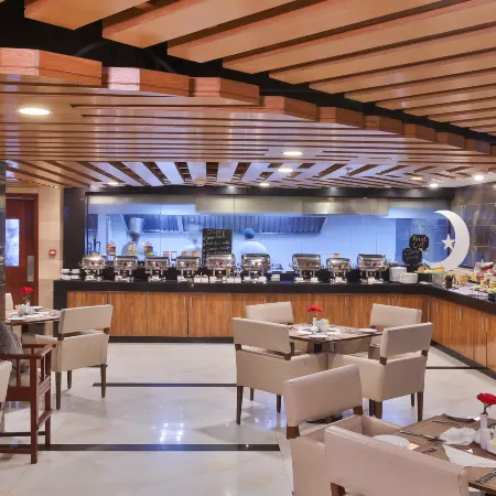 Avari Xpress Hotel - Multan