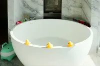 Zhangjiagang Marriott Hotel - Bathtub