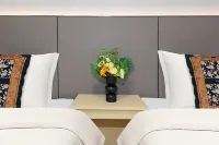 Theone Hotel（Wansui Mountain Wuxia City Store）